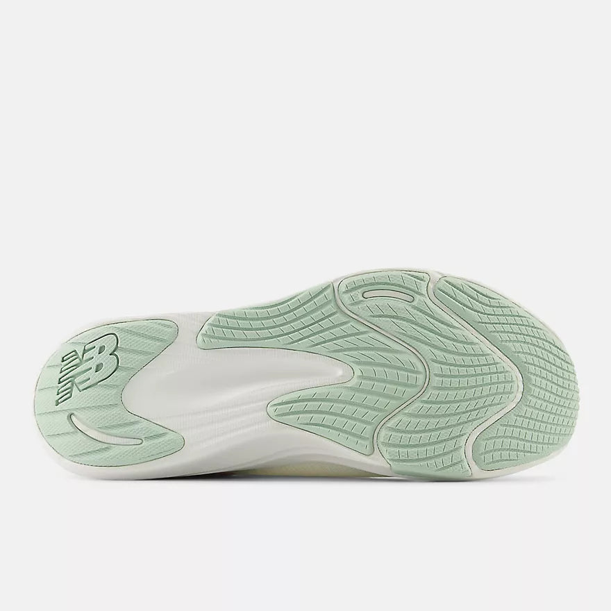 New Balance Chaussures D'entrainement Dynasoft Nergize Sport V2 - Femme