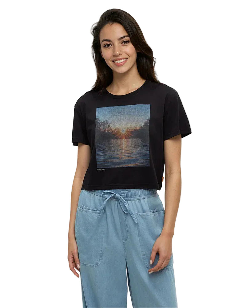  tcw6458
TENTREE T-SHIRT LAKE VIEW CROP - FEMME - METEORITE BLACK/LAKE VIEW