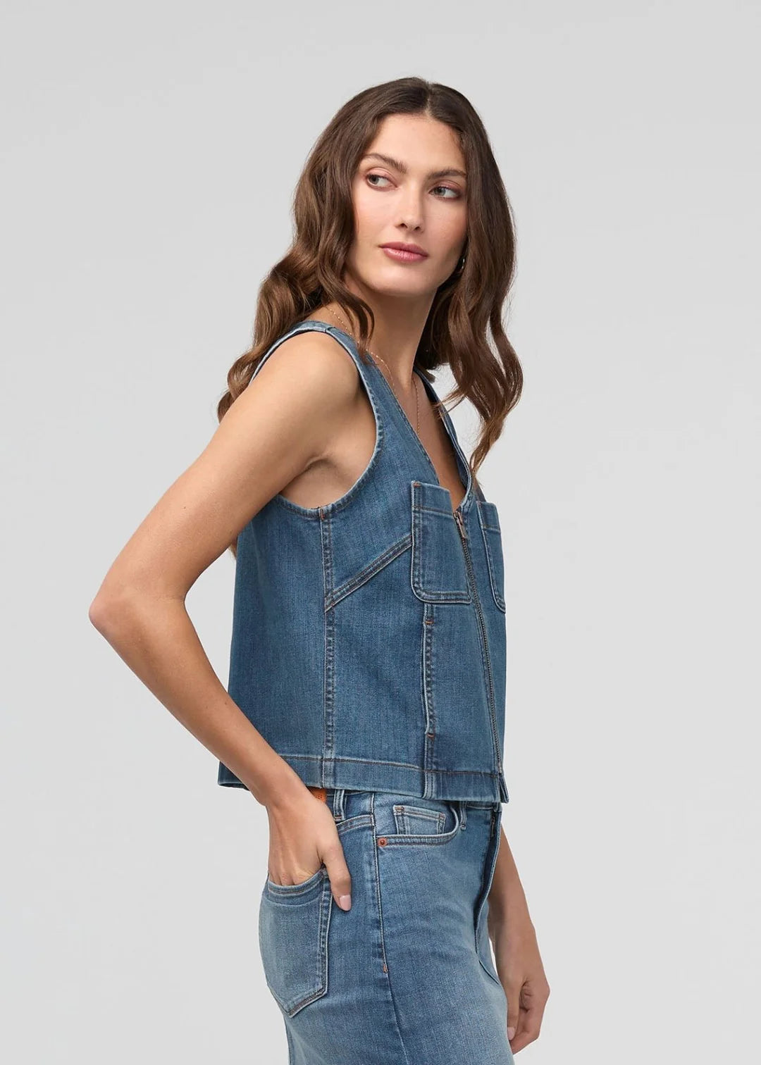 DU/ER Veste Sans Manches Performance Denim Zip Front - Femme